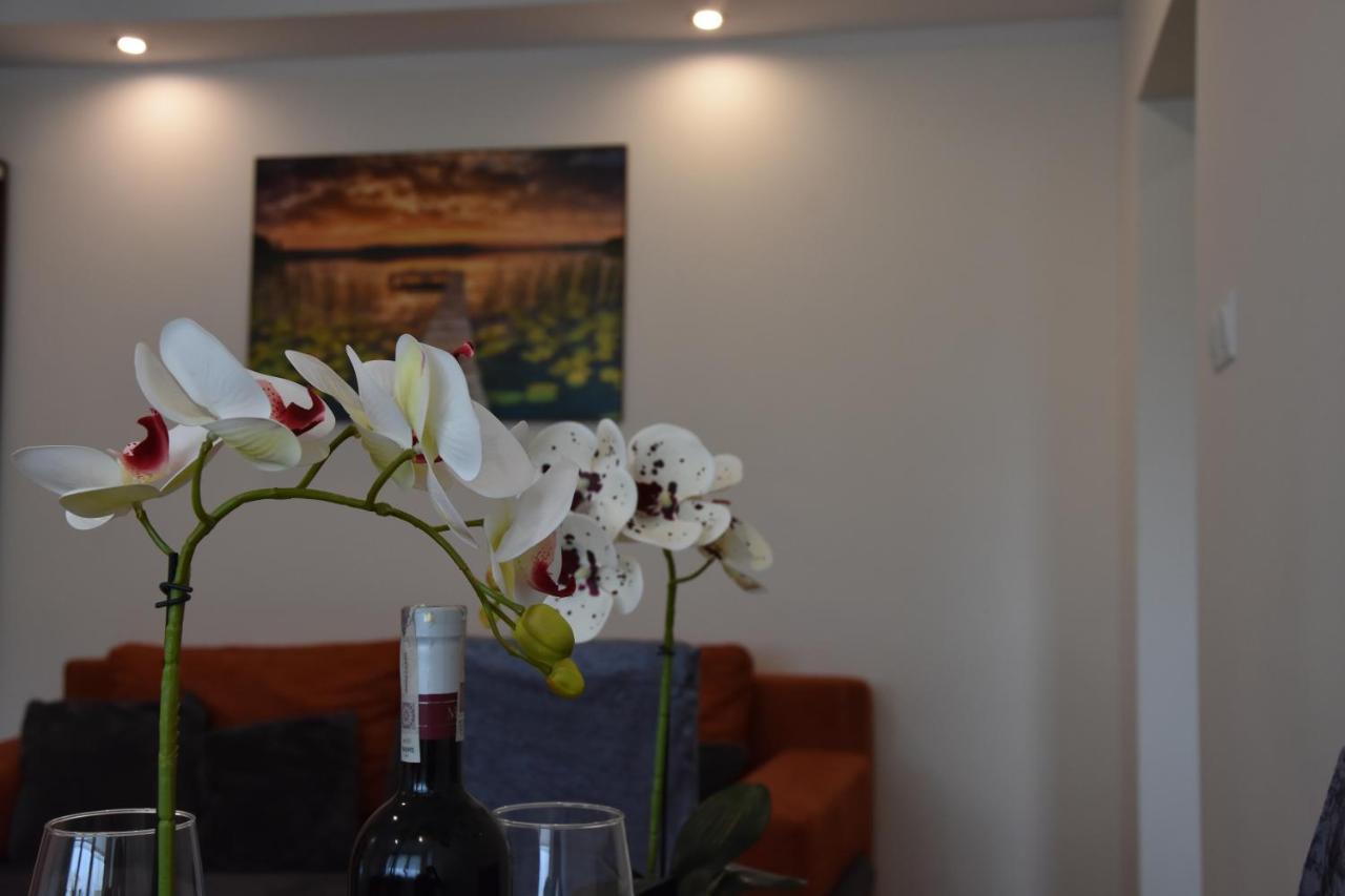 Apartament Centrum - Aleja Swietego Jana Pawla II Колобжег Экстерьер фото